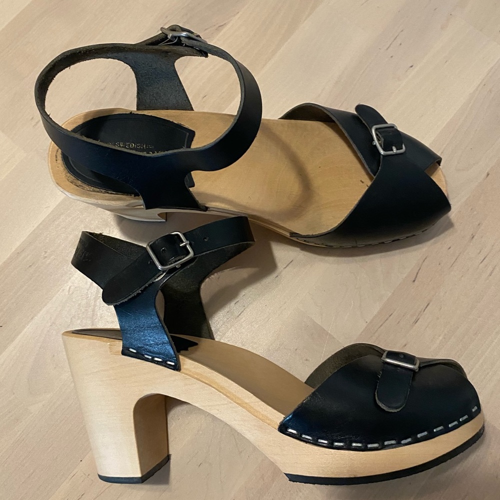 Swedish Hasbeens black buckle high sandal 38